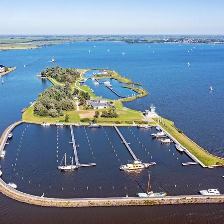 Welcome In - Houseboat 'Elysium' Met Eigen Aanlegsteiger Sneek - Offingawier 외부 사진