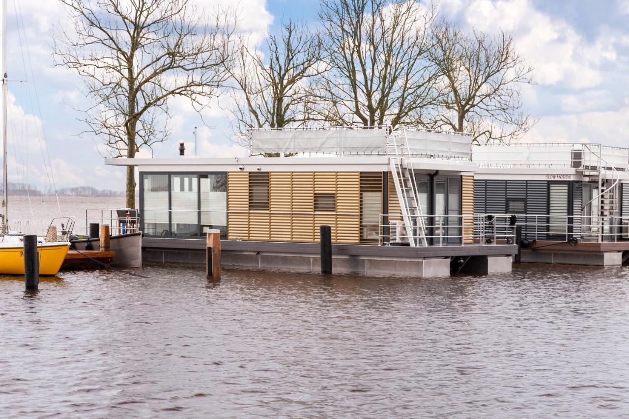 Welcome In - Houseboat 'Elysium' Met Eigen Aanlegsteiger Sneek - Offingawier 외부 사진